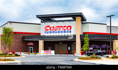 MOORESVILLE, NC, USA-JUNE 19, 2019:  A new COSTCO store is preparing to open. Stock Photo
