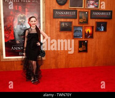 Los Angeles, CA, USA. 20th June, 2019. Mckenna Grace at arrivals for ANNABELLE COMES HOME Premiere, Regency Village Theatre - Westwood, Los Angeles, CA June 20, 2019. Credit: Priscilla Grant/Everett Collection/Alamy Live News Stock Photo