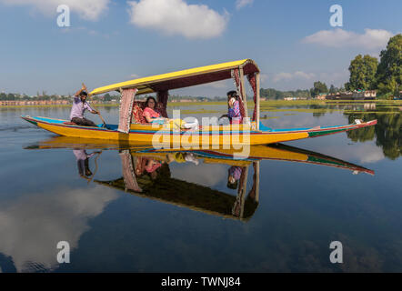 Srinagar, India - surrounded by the wonderful mountains of Kashmir, Srinagar is famous for its floating houses and the beauty of its scenic lakes Stock Photo