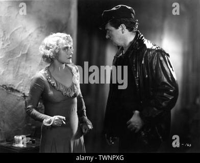 BETTY COMPSON and GEORGE BANCROFT in THE DOCKS OF NEW YORK 1928 director Josef von STERNBERG classic silent movie Paramount Pictures Stock Photo