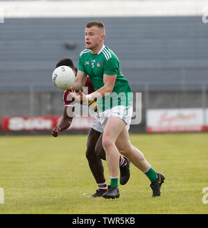 TEG Cusack Park, Westmeath, Ireland. 22nd June, 2019. GAA Football All-Ireland Senior Championship Westmeath v Limerick; Gordon Brown brings the ball forward for Limerick Credit: Action Plus Sports/Alamy Live News Stock Photo