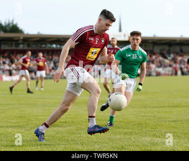 TEG Cusack Park, Westmeath, Ireland. 22nd June, 2019. GAA Football All-Ireland Senior Championship Westmeath v Limerick; James Dolan brings the ball out of defense for Westmeath Credit: Action Plus Sports/Alamy Live News Stock Photo