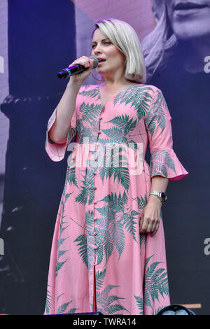 Louise Dearman perfroms at West End Live 2019 in Trafalgar Square, on 22 June 2019, London, UK. Stock Photo