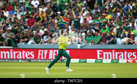 South Africa's Imran Tahir celebrates taking the wicket of Pakistan's Imam-ul-Haq during the ICC Cricket World Cup group stage match at Lord's, London. Stock Photo