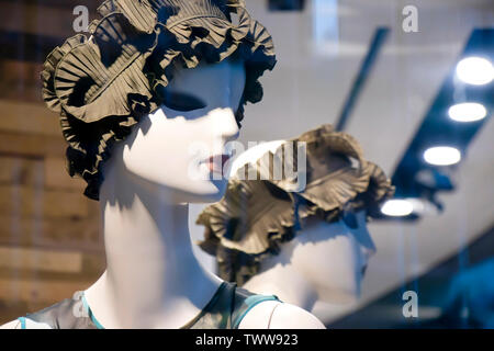 Belgrade, Serbia - June 19, 2019: Two mannequin dolls in summerr outfit displayed n the shop window of Max Mara clothing expensive and elegant brand w Stock Photo