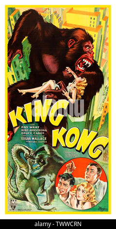 KING KONG Vintage 1930’s Movie Poster for the 1933 film, King Kong starring Fay Wray, Robert Armstrong, Bruce Cabot, concieved by Edgar Wallace. Printed by 'Morgan Litho Co., Cleveland, USA'  Distributed by RKO Radio Pictures. 1933 Stock Photo