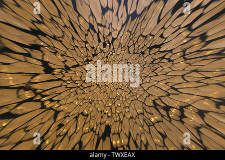 Shiny golden cracked texture background Stock Photo
