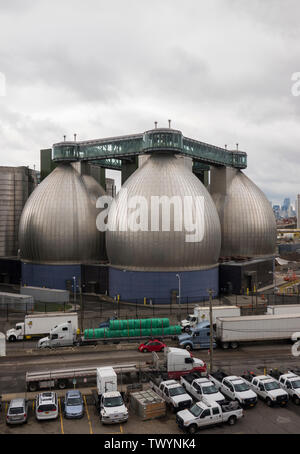 Newtown Creek Sewage treatment plant in Greenpoint Brooklyn Stock Photo