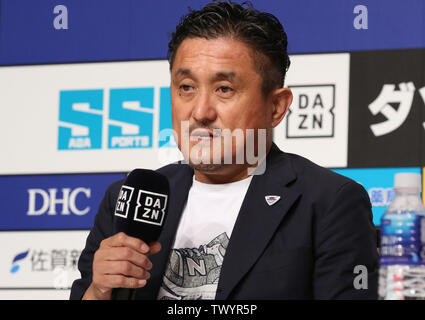 Tokyo, Japan. 23rd June, 2019. Japan's professional football team Sagan Tosu president Minoru Takehara announces the retirement of Spanish football star Fernando Torres for his professional football carrier at a press confernce in Tokyo on Sunday, June 23, 2019. Torress will close his 18-year professional football carrier at a J-League game against Vissel Kobe on August 23. Credit: Yoshio Tsunoda/AFLO/Alamy Live News Stock Photo