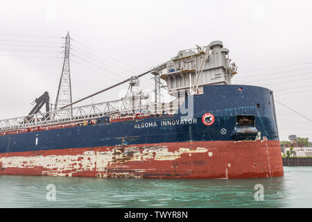 Algoma Innovator, dry-bulk freighter ship in the Calumet River Stock Photo