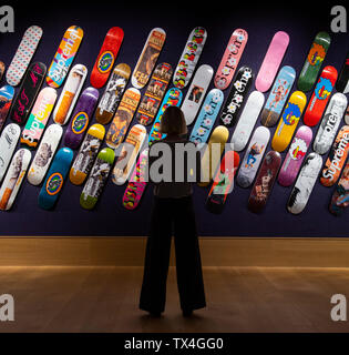 28 full sized supreme skateboard decks hi-res stock photography and images  - Alamy