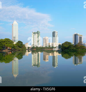 High rise apartments on Bere Lake, Colombo, Sri Lanka Stock Photo