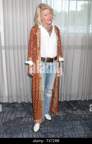 Burbank, CA. 22nd June, 2019. Alley Mills in attendance for BOLD AND THE BEAUTIFUL Fan Club Luncheon, The Marriott Burbank Convention Center, Burbank, CA June 22, 2019. Credit: Priscilla Grant/Everett Collection/Alamy Live News Stock Photo