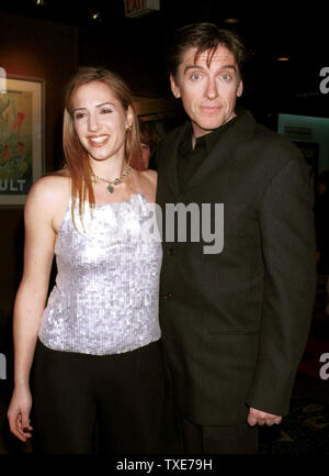 NYP2000012801 - 28 JANUARY 2000 - NEW YORK, NEW YORK, USA: Craig Ferguson, from the Drew Carey Show, and his wife Sacha Gerva at the New York premiere, January 27, of their film 'The Big Tease' which is produced and written by them and stars Craig.   jr/ep/Laura Cavanaugh    UPI Stock Photo