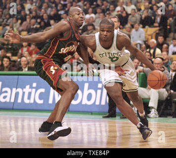 Celtics Files: Antoine Walker was THE MAN for Boston in the mid 90's – The  Celtics Files