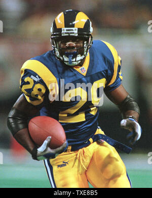 NFC playoffs, St, Louis Rams Marshall Faulk victorious in end zone