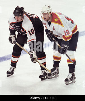 Pavel bure hi-res stock photography and images - Alamy