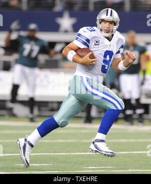 Dallas Cowboys Qb Tony Romo is all smiles during the 2010 NFL Pro Bowl held  at Sun Life Stadium. (Credit Image: © Don Montague/Southcreek  Global/ZUMApress.com Stock Photo - Alamy