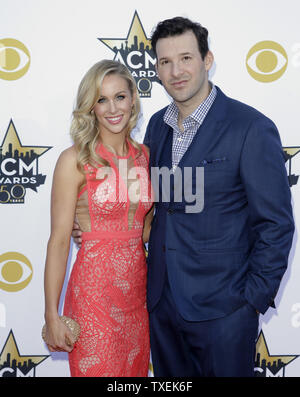 Tony Romo and wife Candice Crawford attend the Paramount Upfront