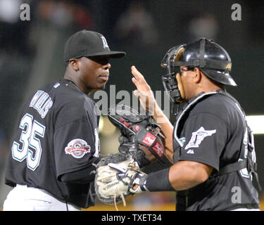 Florida marlins pitcher dontrelle willis hi-res stock photography and  images - Alamy