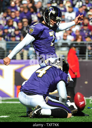 Baltimore Ravens' kicker Billy Cundiff kicks a 26-yard fieldgoal during the second quarter against the Arizona Cardinals at M&T Bank Stadium in Baltimore on October 30, 2011.  UPI/Kevin Dietsch Stock Photo