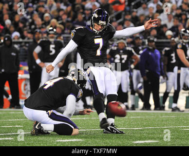 Baltimore Ravens kicker Billy Cundiff kicks a 39-yard field goal against the San Francisco 49ers during the first quarter at M&T Bank Stadium in Baltimore on November 24, 2011.  UPI/Kevin Dietsch Stock Photo