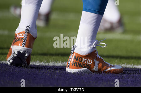 Detroit Lions tight end Darren Fells (87) celebrates a play against the New  England Patriots during an NFL preseason football game, Friday, Aug. 25,  2017, in Detroit. (AP Photo/Rick Osentoski Stock Photo - Alamy