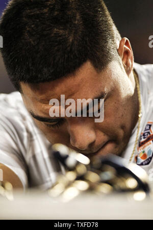 Notre Dame linebacker Manti Te'o #5 stretches prior to playing against Alabama in the BCS National Championship in Miami on January 7, 2013.  UPI/Marc Serota Stock Photo