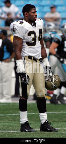 25 New Orleans Saints Tebucky Jones Photos & High Res Pictures