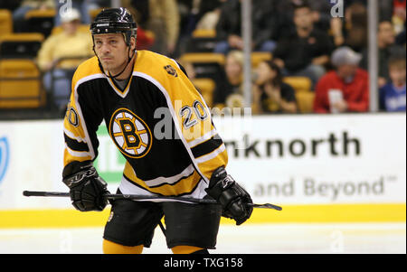 center-wayne-primeau-skates-