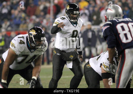 Byron leftwich hi-res stock photography and images - Alamy