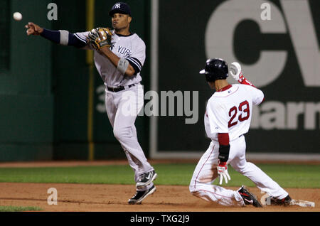 Robinson Cano with a 438 Foot Solo Home Run, Yankees 2, Re…