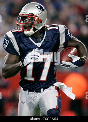 new-england-patriots-kick-