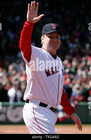 Former Red Sox pitcher Curt Schilling coming to Bangor on July 27