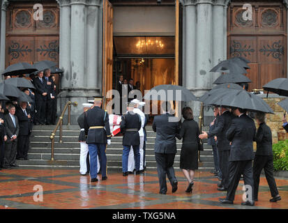 The casket containing the remains of Sen. Edward Kennedy (D-MA) is carried into Our Lady of Perpetual Help Basilica for his funeral in Boston on August 29, 2009. Senator Kennedy, who passed away late Tuesday night at the age of 77, will be buried later today at Arlington National Cemetery.  UPI/Kevin Dietsch Stock Photo