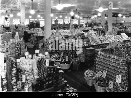 A well-stocked grocery store in America Stock Photo