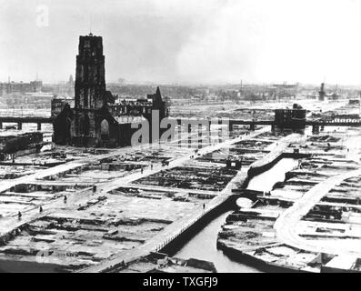 World war Two: Rotterdam after German bombing in the invasion of the Netherlands. May 1940 Stock Photo