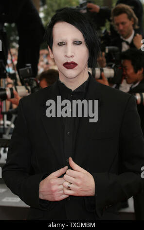 rocker-marilyn-manson-arrives-on-the-red-carpet-before-a-screening-of