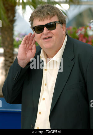 American director Michael Moore attends the photocall for his new film 'Sicko' on the Terrasse Riviera at the 60th Cannes Film Festival in Cannes, France on May 19, 2007.  (UPI Photo/Christine Chew) Stock Photo