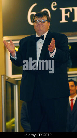 Director Michael Moore arrives at the Palais des Festivals for the gala screening of his film 'Sicko' at the 60th Cannes Film Festival in Cannes, France on May 19, 2007.  (UPI Photo/Christine Chew) Stock Photo