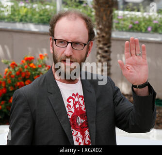 Director Steven Soderbergh arrives at a photocall for the film 'Che' during the 61st Annual Cannes Film Festival in Cannes, France on May 22, 2008.   (UPI Photo/David Silpa) Stock Photo