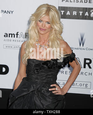 Model Victoria Silvstedt arrives at the amfAR Cinema Against AIDS 2009 gala at the Hotel du Cap in Antibes, France on May 21, 2009.  The event, held each year during the Annual Cannes Film Festival, raises funds for AIDS research.   (UPI Photo/David Silpa) Stock Photo