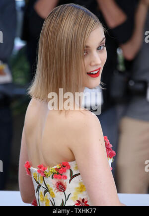 Bella Heathcote arrives at a photocall for the film "The Neon Demon