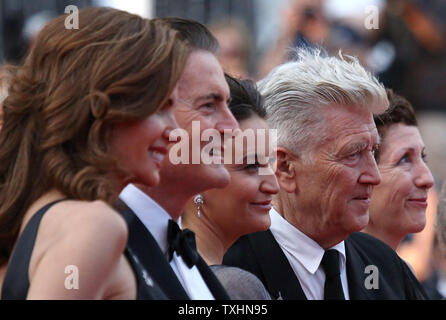 (From L to R) Kyle MacLachlan, Desiree Gruber, Emily Stofle, David Lynch and Sabrina Sutherland arrive on the red carpet before the screening of 'Twin Peaks' during the 70th annual Cannes International Film Festival in Cannes, France on May 25, 2017.  Photo by David Silpa/UPI Stock Photo