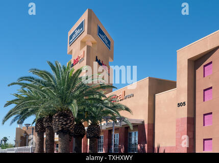 Outside Levi's outlet store in Las Vegas North Premium Outlets Shopping Mall,  Las Vegas, Nevada, US Stock Photo - Alamy