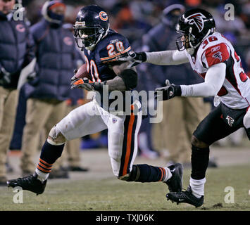 Atlanta Falcons vs. Chicago Bears Stock Photo - Alamy