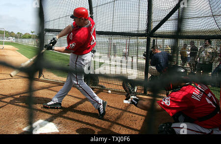 Adam dunn reds hi-res stock photography and images - Alamy