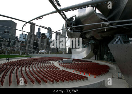 The Frank Gehry-designed Jay Pritzker Pavilion in Chicago's Millennium Park is pictured in Chicago on April 14, 2007. The U.S. Olympic Committee picked Chicago over Los Angeles to become the U.S. candidate to host the 2016 Summer Games on Saturday. Critics express concern over Chicago's claim to fund the Olympics entirely with private funds in light of projects like Millennium Park, which cost three times the planned budget. (UPI Photo/Brian Kersey) Stock Photo