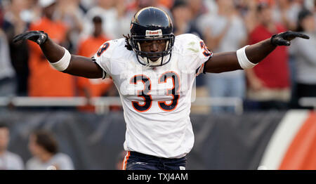 Chicago Bears cornerback Charles Tillman (33) celebrates after recovering a  fumble with 1:33 left in the first half of Super Bowl XLI at Dolphin  Stadium in Miami on February 4, 2007. (UPI