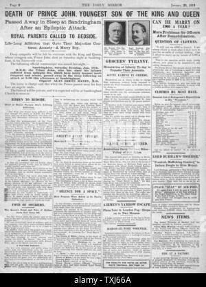 1917 Sunday Pictorial front page reporting David Lloyd George speaking in Glasgow Stock Photo
